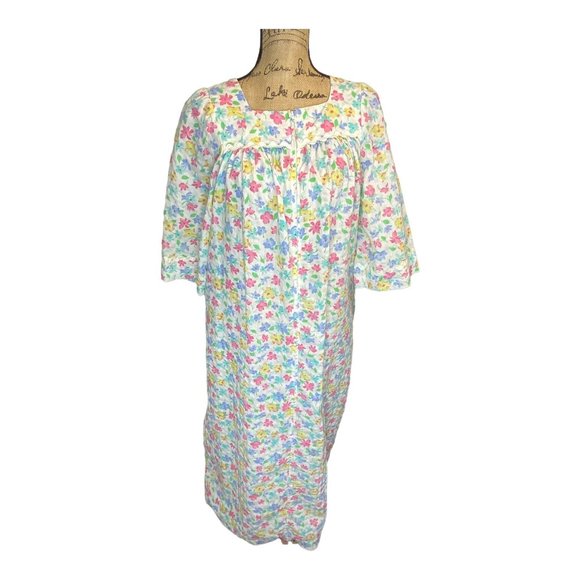 Vintage Miss Elaine Classics Floral Robe House Dress M Full Zip Lace Modest - Picture 6 of 15